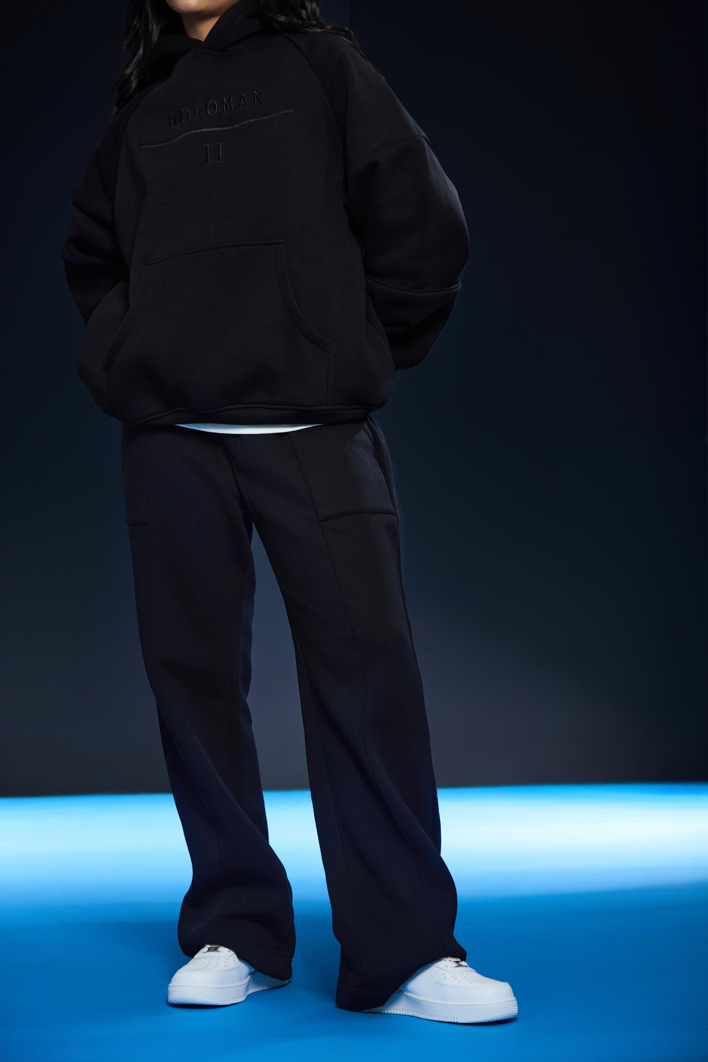 SIGNATURE RELAXED JOGGERS