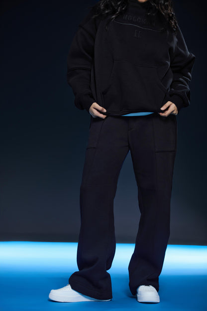 SIGNATURE RELAXED JOGGERS